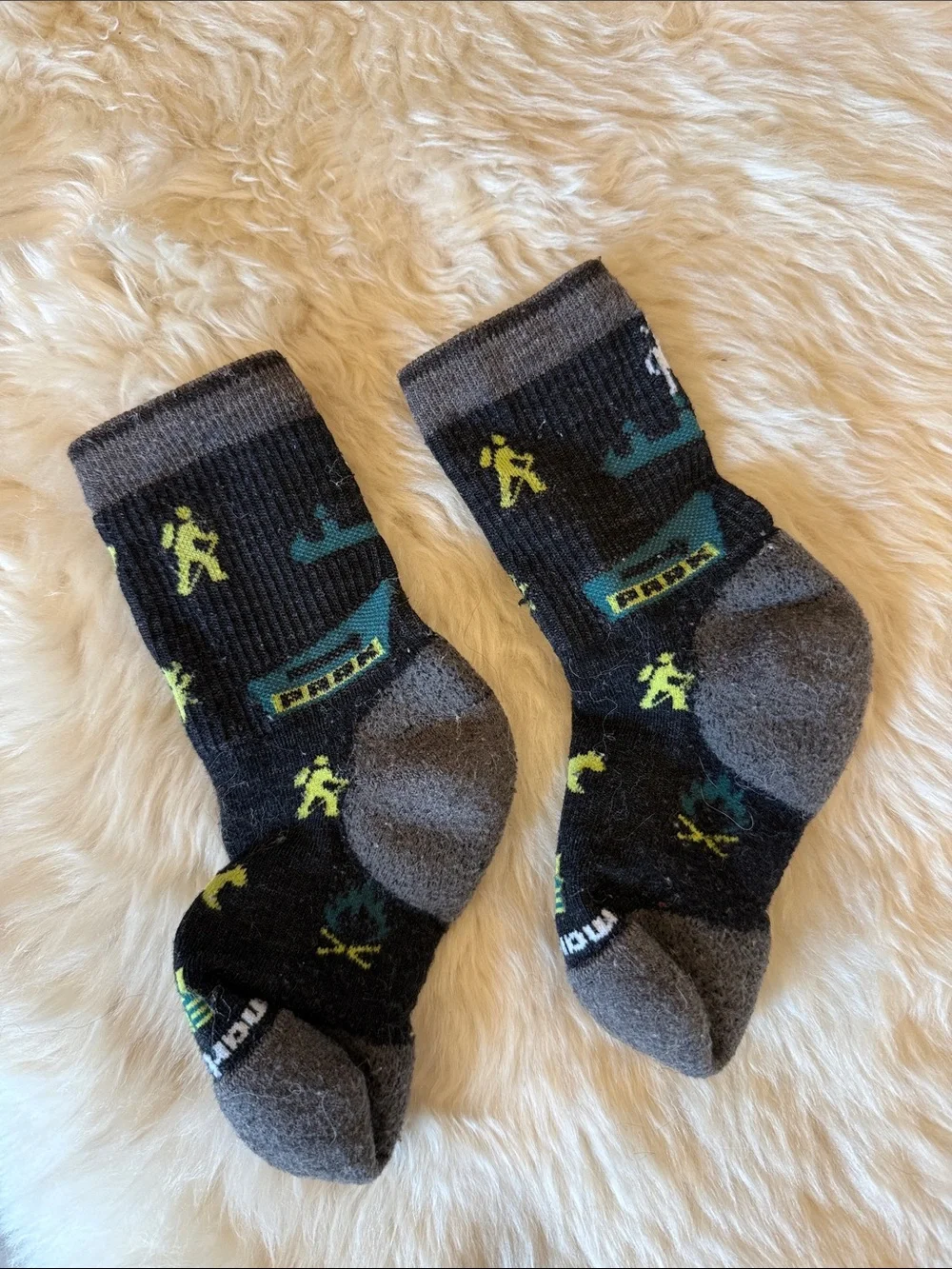 Kids Black & Gray Cabin Print Crew Socks